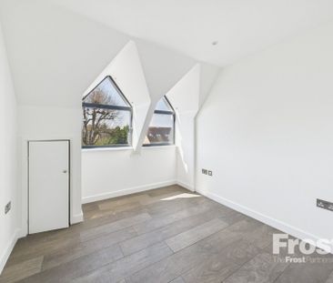 The Broadway, Farnham Common, Slough,SL2 - Photo 2