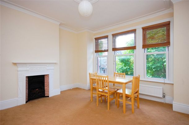 Chandos Road, NW2, London - Photo 1