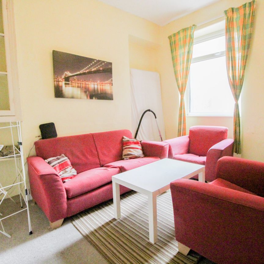 Stow Hill, Treforest, Pontypridd - Photo 1