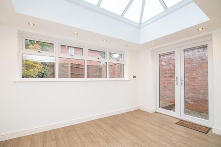 3 bedroom townhouse to rent - Photo 2