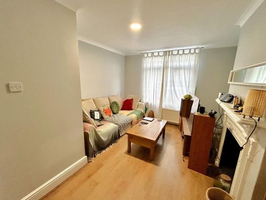 Sydenham Road, Guildford, Surrey, GU1 - Photo 1