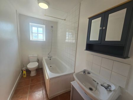 1 Bed Flat, Athol Square, E14 - Photo 5