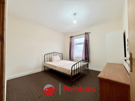 3 bedroom terraced house to rent - Photo 4