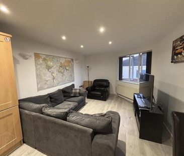 Apartment 21 22 Artana Street, Ormeau Road, Belfast, BT7 2FF - Photo 2