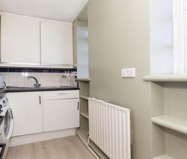 1 Bedroom, 1 bath, 1 reception Flat - Photo 1