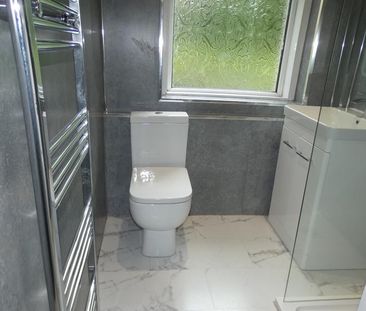 2 bedroom ground floor flat to rent - Photo 5