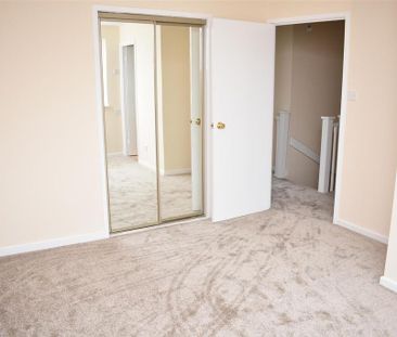 3 bedroom detached house to rent - Photo 4