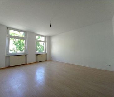 Wohnen am Park: gepflegte 2-Zimmer Wohnung mit Keller und Abstellka... - Photo 1