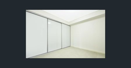 Stunning One Bedroom Apartment For Rent! - Photo 3