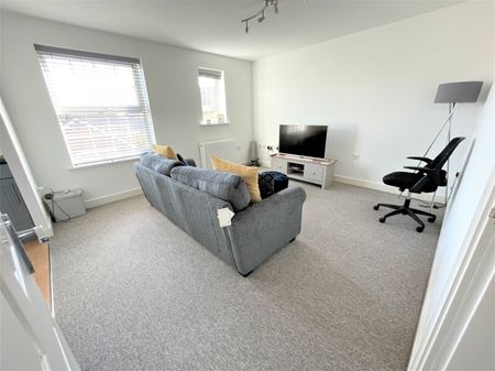 A 1 Bedroom Flat Instruction to Let in - Photo 2