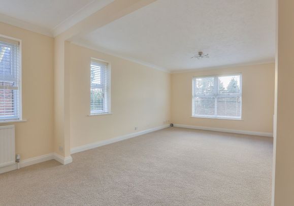 Available unfurnished from 09/03/2026 - Photo 1