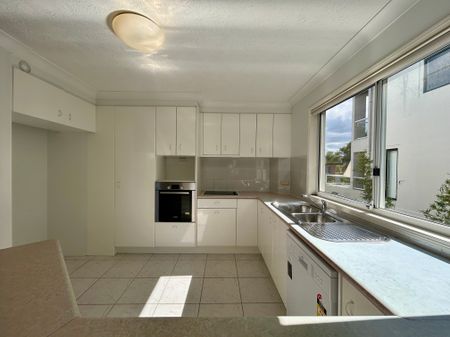 7/9-13 Madang Crescent - Photo 2