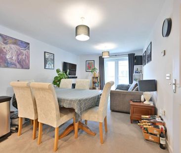 2 bedroom flat to rent - Photo 4