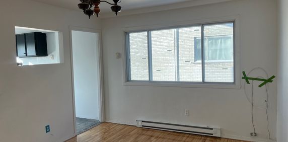 Beau 41/2 Rénové Au Gout Du Jours! - Photo 2