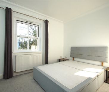 2 bed Upper Floor Flat for rent - Photo 1