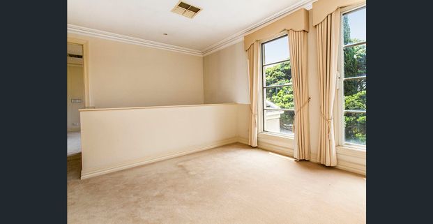 Three bedroom home in prime position - Photo 1