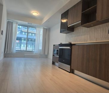 One plus den condo for rent Oakville - Photo 3