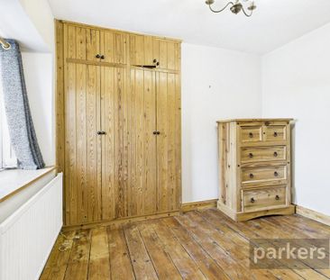 2 bedroom end of terrace house to rent - Photo 3