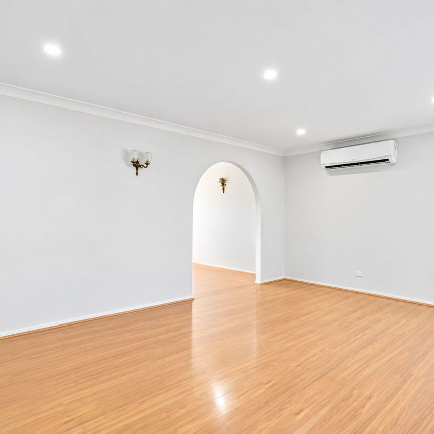 Well Presented 3 Bedroom Home&comma; in Bossley Park&excl; - Photo 1