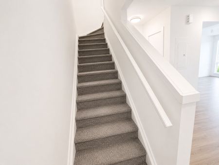 For Lease - 165 Veterans Drive Unit# 15, Brampton, Ontario - Photo 2