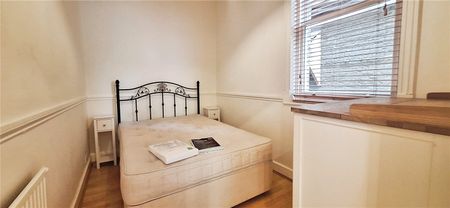 The Common, Ealing, W5 3JB - Photo 4