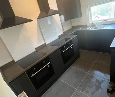 Room in a Shared House, High Street, L15 - Photo 4