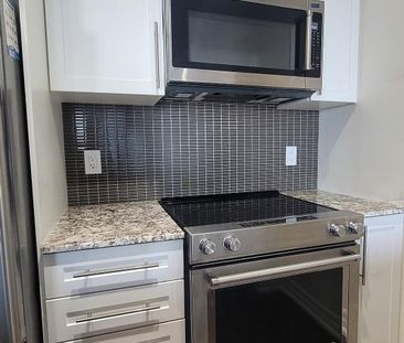 For Lease - 4011 Brickstone Mews Unit# 4209, Mississauga, Ontario - Photo 3