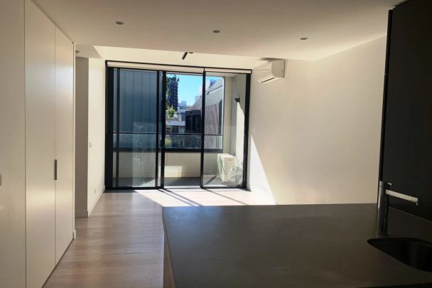 Assembly Apartments - Stylish Living in North Melbourne - Photo 1