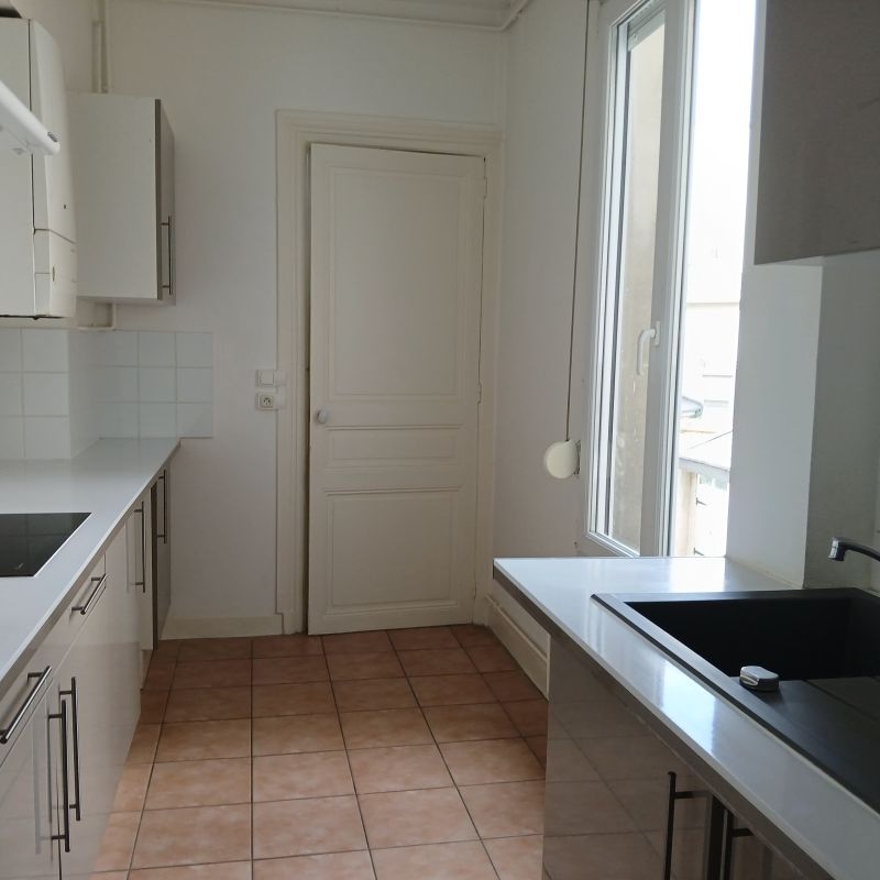 APPARTEMENT Secteur Clémenceau, rue Defrançois,REIMS - Photo 1