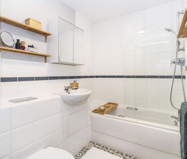 2 bedroom flat to rent - Photo 6