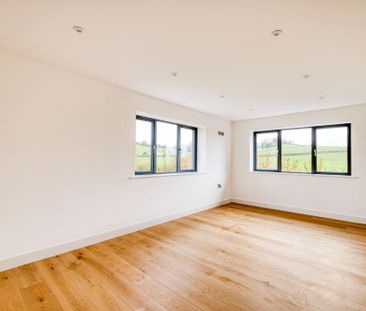 4 bedroom detached house to rent - Photo 1