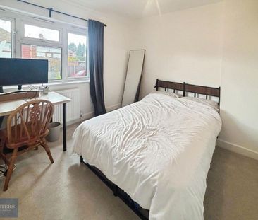 3 bedroom semi-detached house to rent - Photo 6