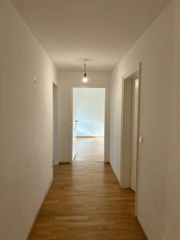 1190! Perfekt aufgeteilte 4 Zimmer Wohnung mit Loggia in Grünruhelage! - Photo 3