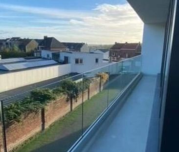 Appartement te huur in Halle voor € 1.000 met 2 slaapkamers - Photo 1