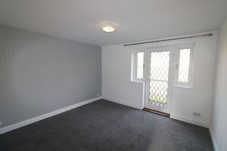 2 bedroom semi-detached house to rent - Photo 2