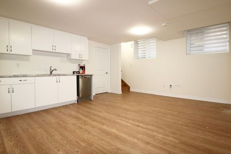 For Lease - 40 Valleybrook Road Unit# LOWER, Barrie, Ontario - Photo 3