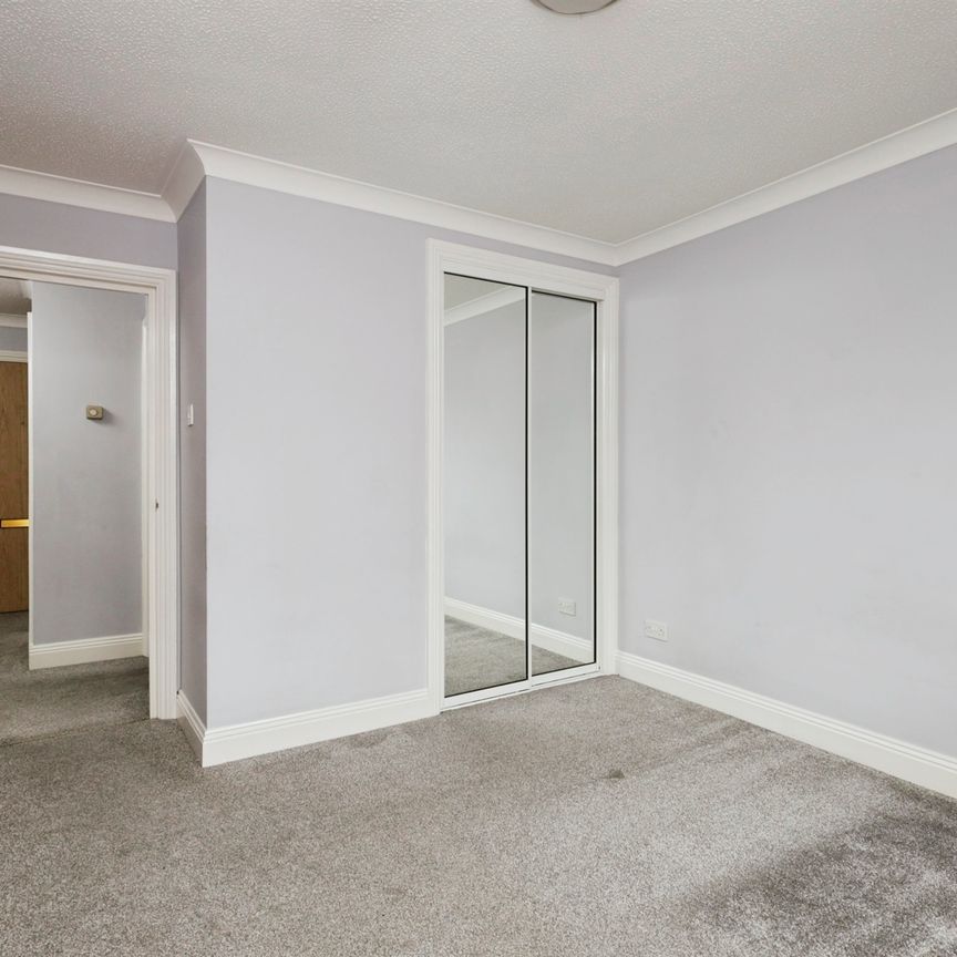 Arundel Road, Eastbourne - Photo 1