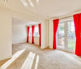 2 BEDROOM House - Terraced - Photo 3