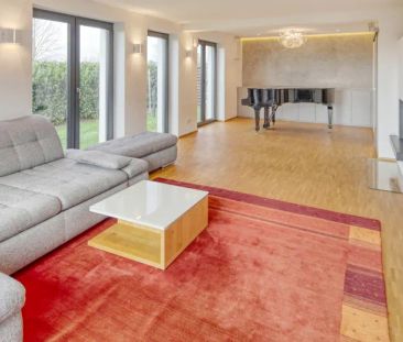 Exklusives Einfamilienhaus auf sonnigem Südgrundstück - Photo 1