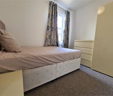 Room 5, 57 Cherry Hinton Road, Cambridge - Photo 5