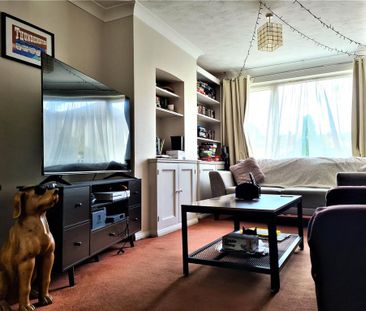 Semi detached house to rent - Photo 1