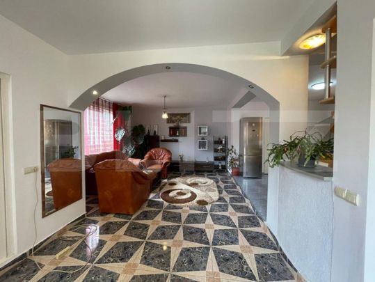 Casa individuala, 180 mp utili, 600 mp curte, parcare, zona - Fotografie 1