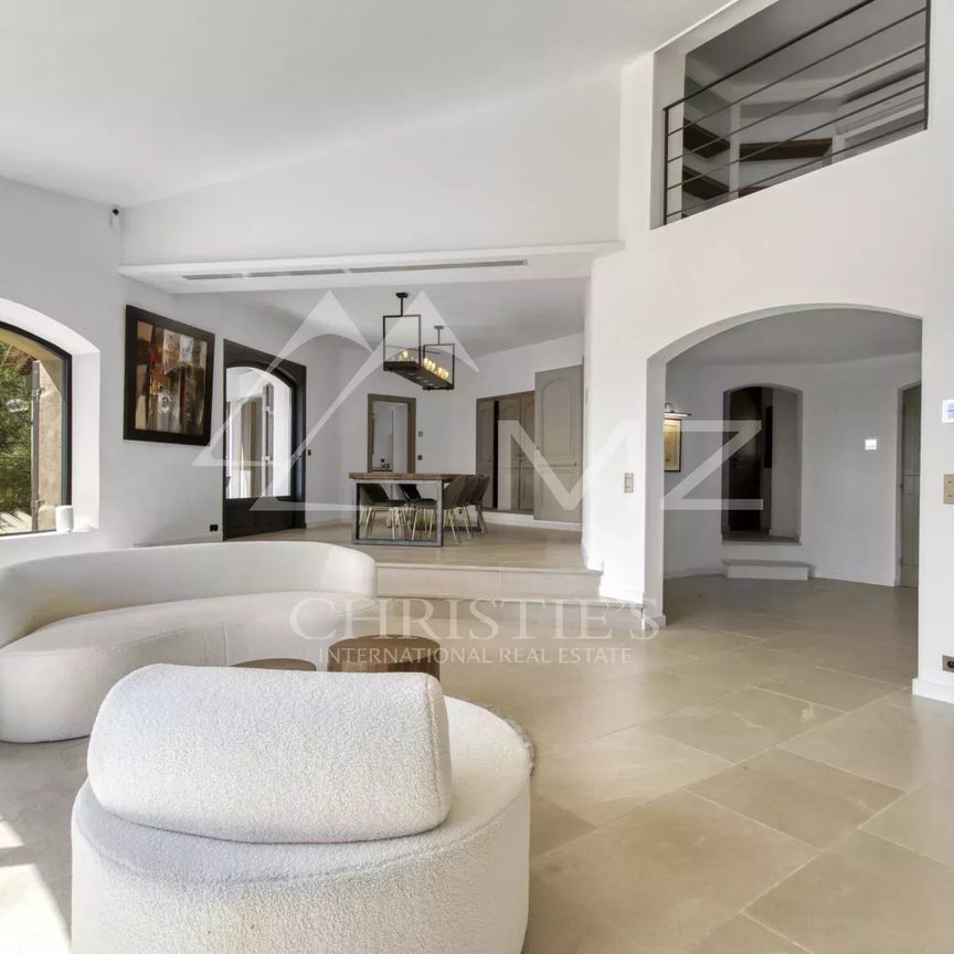 Mougins - Vue dégagée sur les collines et la mer - 5 chambres - Photo 1