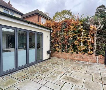 3 bedroom semi-detached house to rent - Photo 4