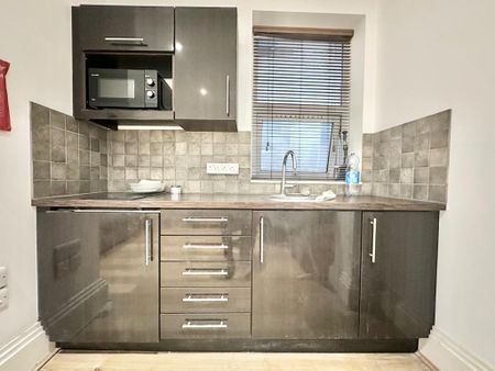 Studio to rent - Photo 5