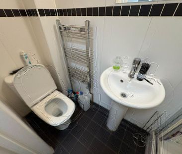 1 bedroom house of multiple occupation to rent - Photo 1