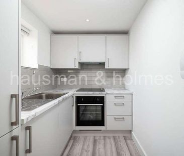 Cotswold Gardens, Golders Green Estate, NW2 - Photo 2