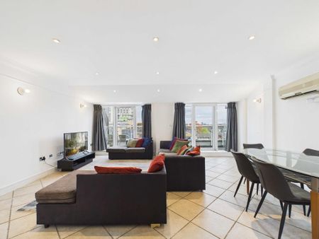 2 bedroom penthouse to rent - Photo 3