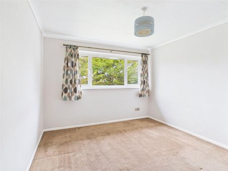 3 bedroom detached house to rent - Photo 4