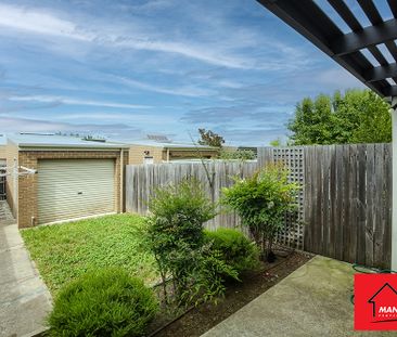 29 William Cooper Avenue, Bonner ACT 2914 - Townhouse For Rent | Do... - Photo 2